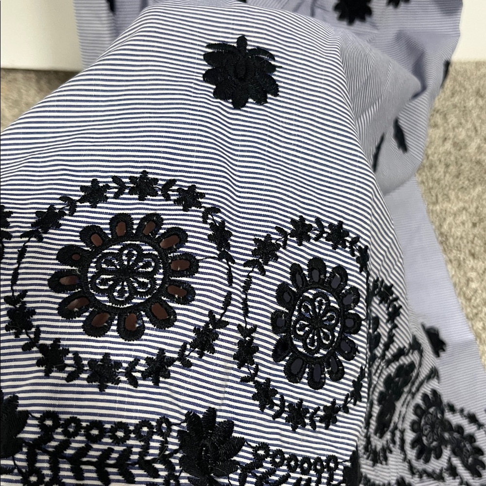 ZARA Textured Dress - Picture 4 of 8